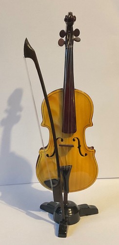 Beautifully made miniature - beautifully,