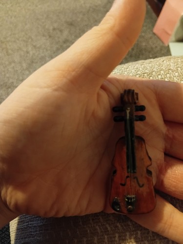 Miniature model violin great - model,
