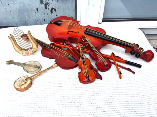 Miniature violin models - violin, &