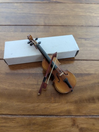 Miniature musical instrument - miniature,