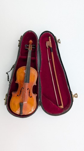 Vintage miniature violin - miniature,