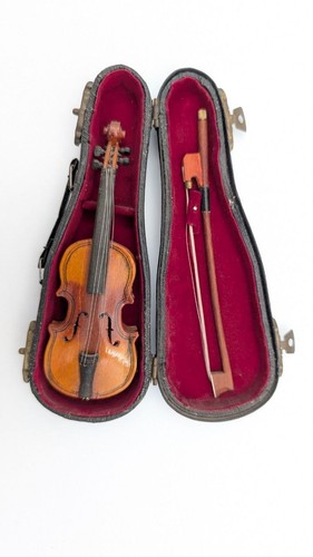 Vintage miniature violin - miniature, with