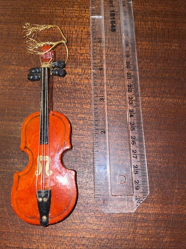 Miniature inch wood - inch,